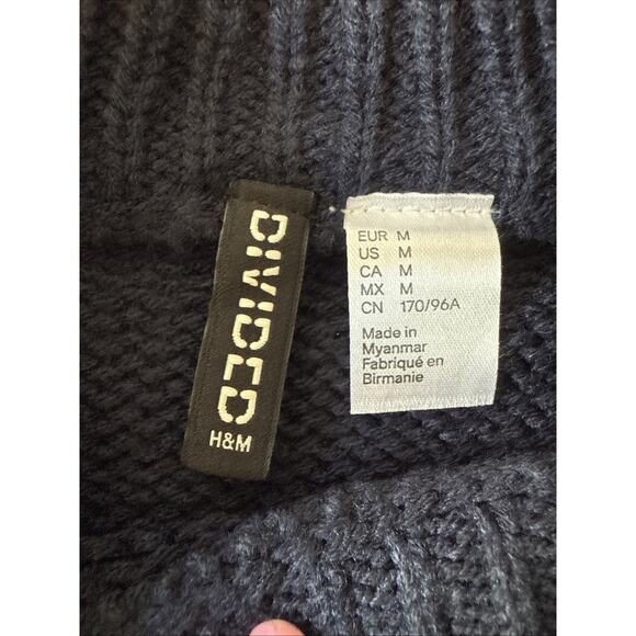 H&M Divided Womens M Preppy Embroidered 95 Mock Neck Crop Boxy Oversized Sweater - Picture 4 of 10